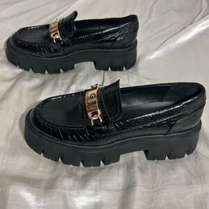 GBG Los Angeles Platform Loafers Women’s 8